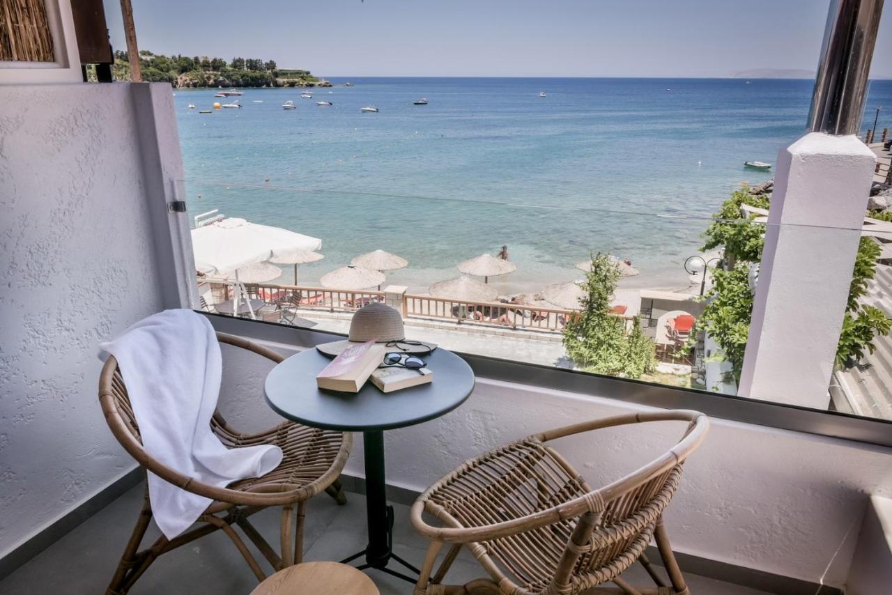 Laia Seafront Luxury Apartments Agia Pelagia  Exterior photo